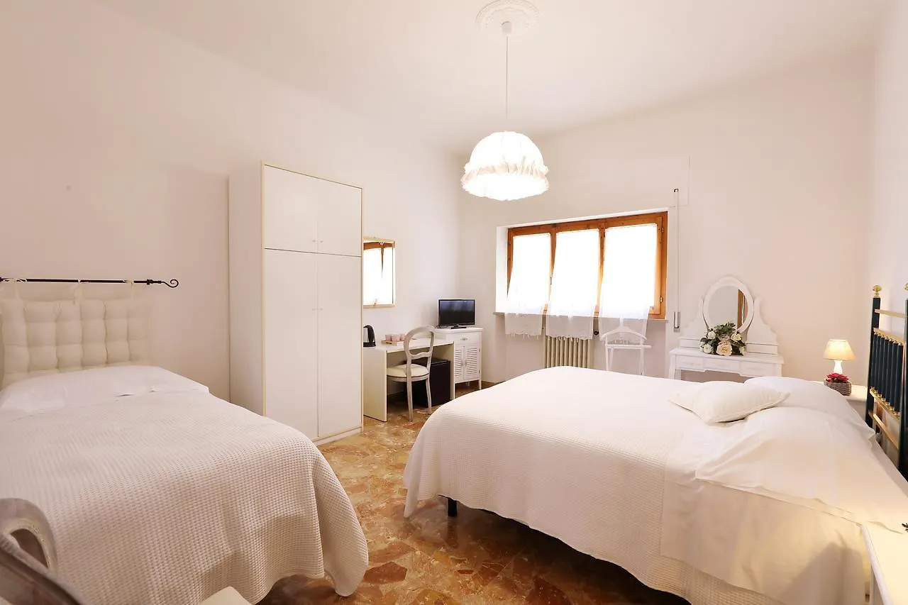 Villa Oliveta San Gimignano 3*,